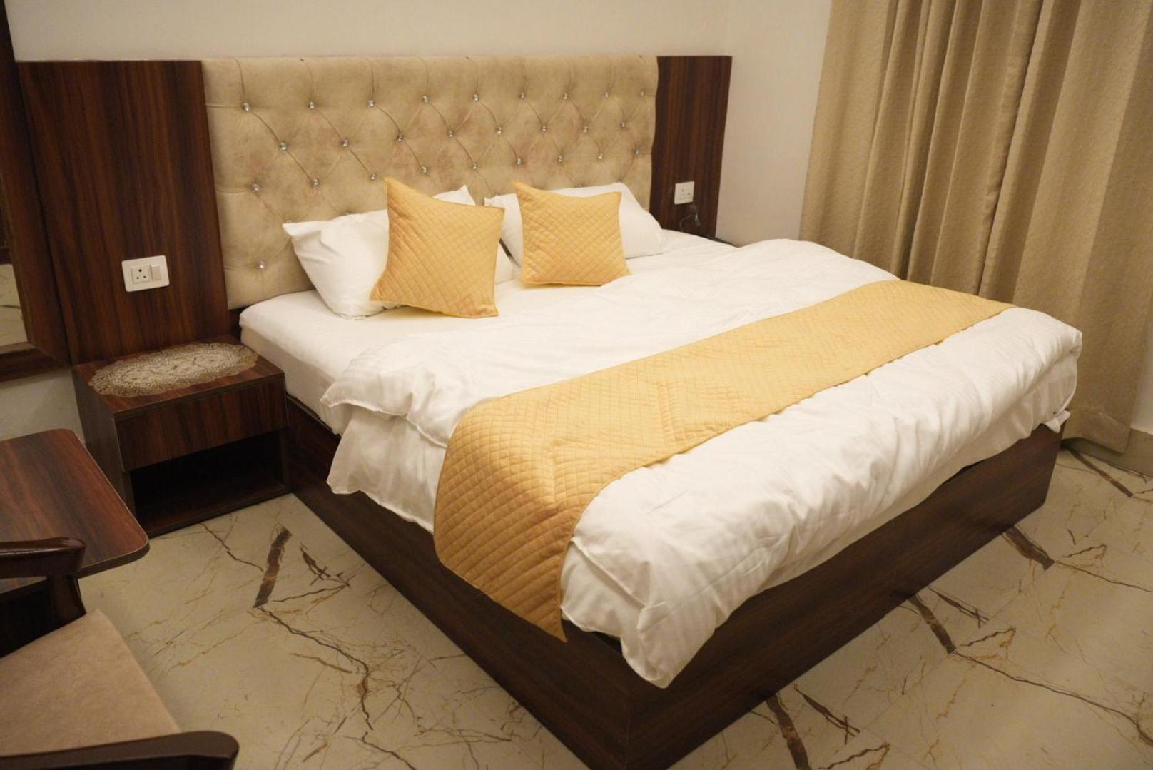 Hotel Harry Rishikesh Exterior photo